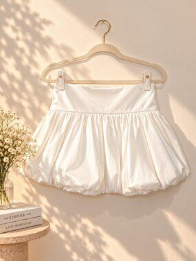 ZARA White Bubble Mini Skirt Size M